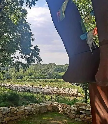Сasa de vacaciones Les Libellules Du Gard - Le Jardin Secret De Madame Truc Fontarèches